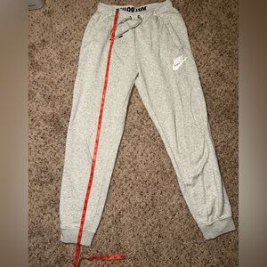 Nike Women's Sportswear Club Fleece Mid-Rise Joggers Size Small